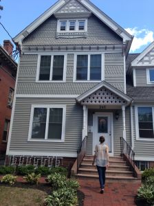 9. This house is pretty.