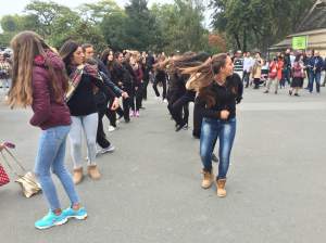 I should pay the $15 so I can upload videos to this blog. These girls were having a lot of fun.